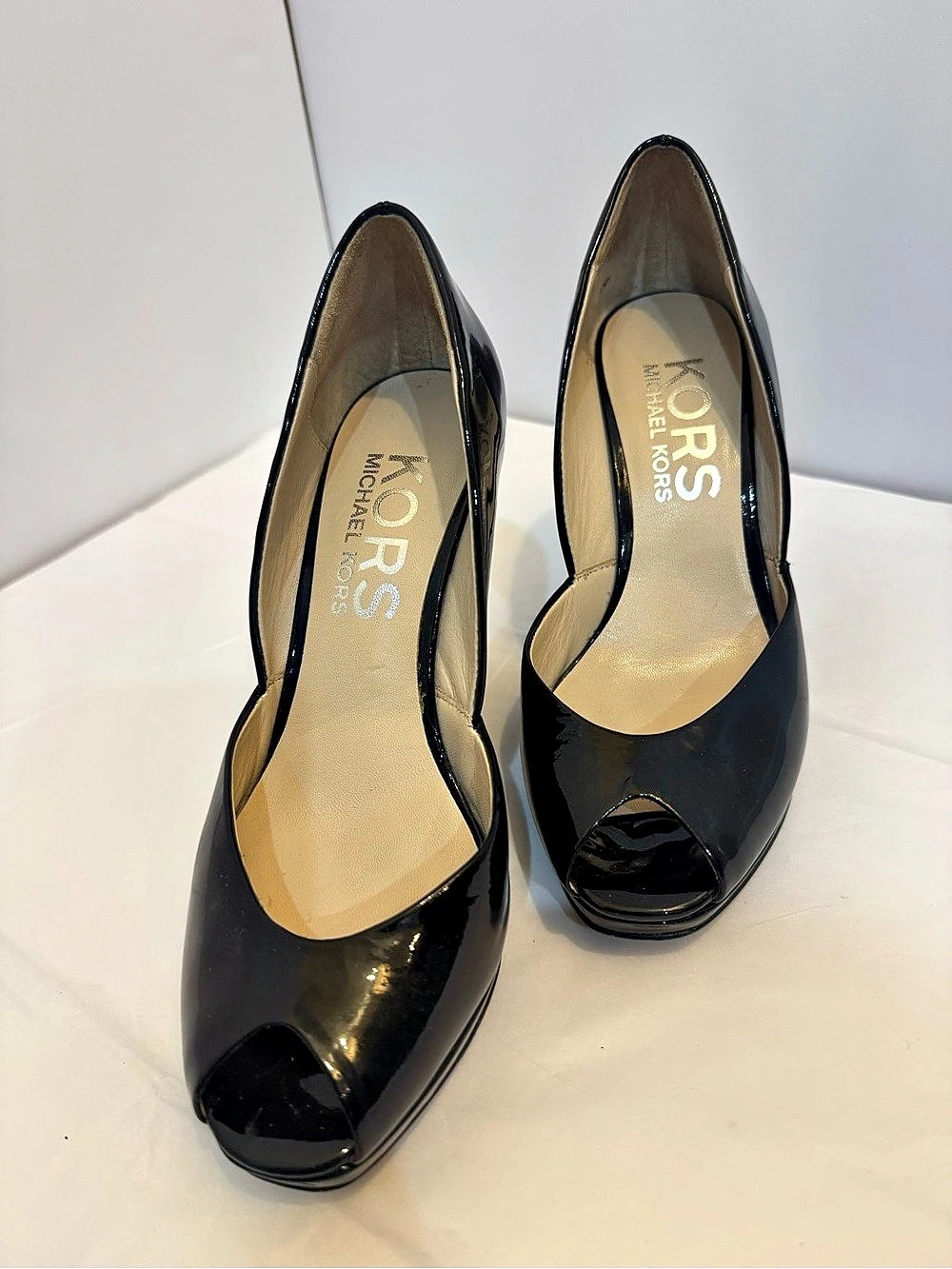 KORS Michael Kors Black Patent Leather Peep Toe Pumps Heels Women 6.5M